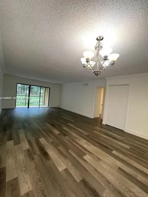 321 Lakeview Dr 105, Weston, Florida 33326, Weston, Florida 33326, 2 Bedrooms Bedrooms, ,2 BathroomsBathrooms,Residential Lease,For Rent,321 Lakeview Dr 105, Weston, Florida 33326,A11948604