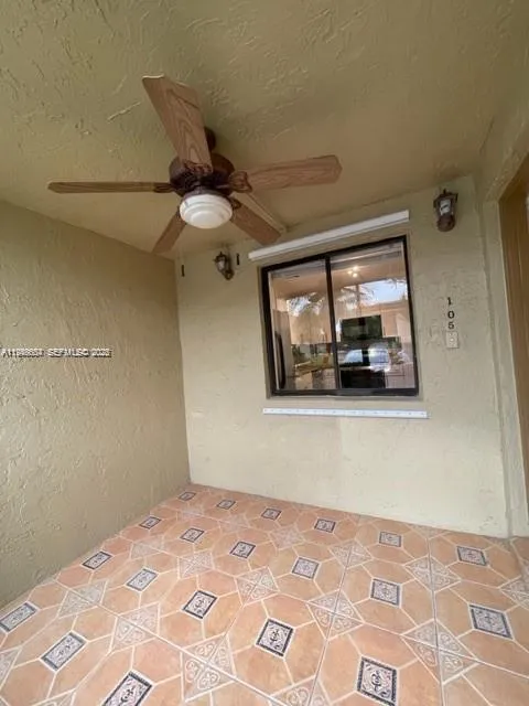 321 Lakeview Dr 105, Weston, Florida 33326, Weston, Florida 33326, 2 Bedrooms Bedrooms, ,2 BathroomsBathrooms,Residential Lease,For Rent,321 Lakeview Dr 105, Weston, Florida 33326,A11948604