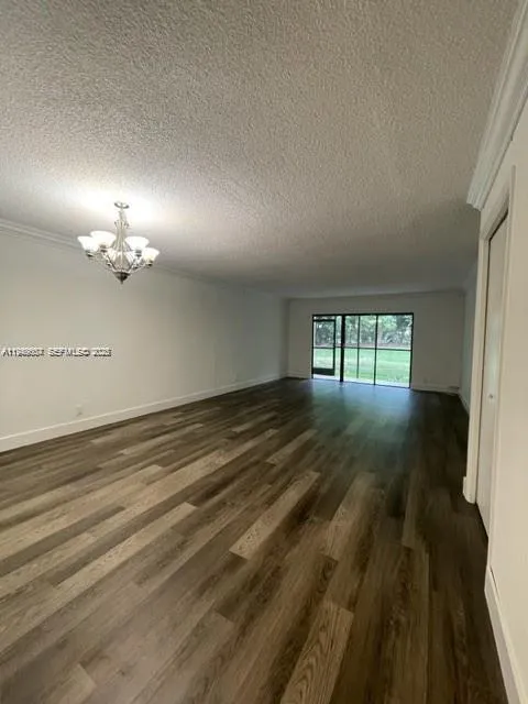 321 Lakeview Dr 105, Weston, Florida 33326, Weston, Florida 33326, 2 Bedrooms Bedrooms, ,2 BathroomsBathrooms,Residential Lease,For Rent,321 Lakeview Dr 105, Weston, Florida 33326,A11948604
