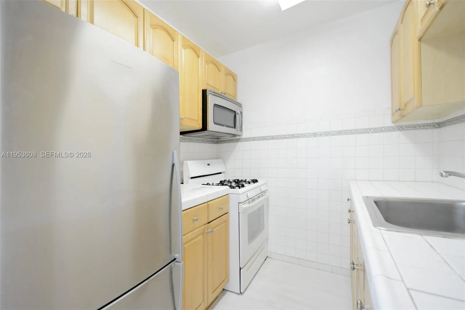 344 Meridian Ave 2b, Miami Beach, Florida 33139, Miami Beach, Florida 33139, 1 Bedroom Bedrooms, ,1 BathroomBathrooms,Residential,For Sale,344 Meridian Ave 2b, Miami Beach, Florida 33139,A11953608