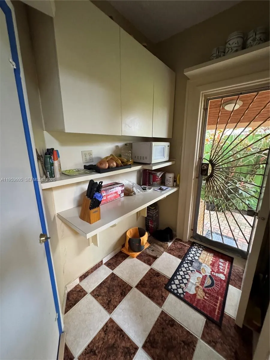 322 Sw 31st Ct, Miami, Florida 33135, Miami, Florida 33135, 5 Bedrooms Bedrooms, ,5 BathroomsBathrooms,Residential,For Sale,322 Sw 31st Ct, Miami, Florida 33135,A11953605