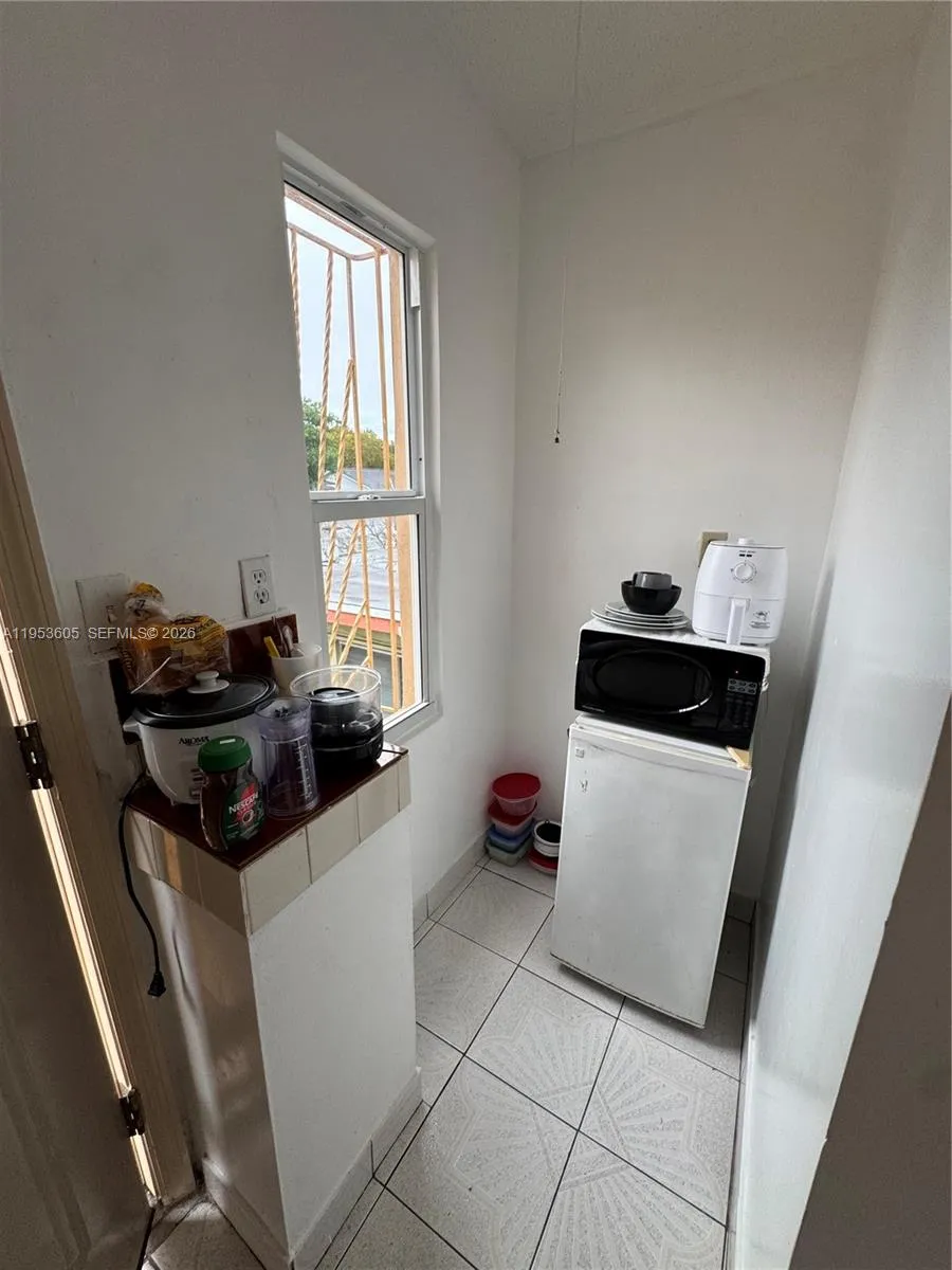 322 Sw 31st Ct, Miami, Florida 33135, Miami, Florida 33135, 5 Bedrooms Bedrooms, ,5 BathroomsBathrooms,Residential,For Sale,322 Sw 31st Ct, Miami, Florida 33135,A11953605