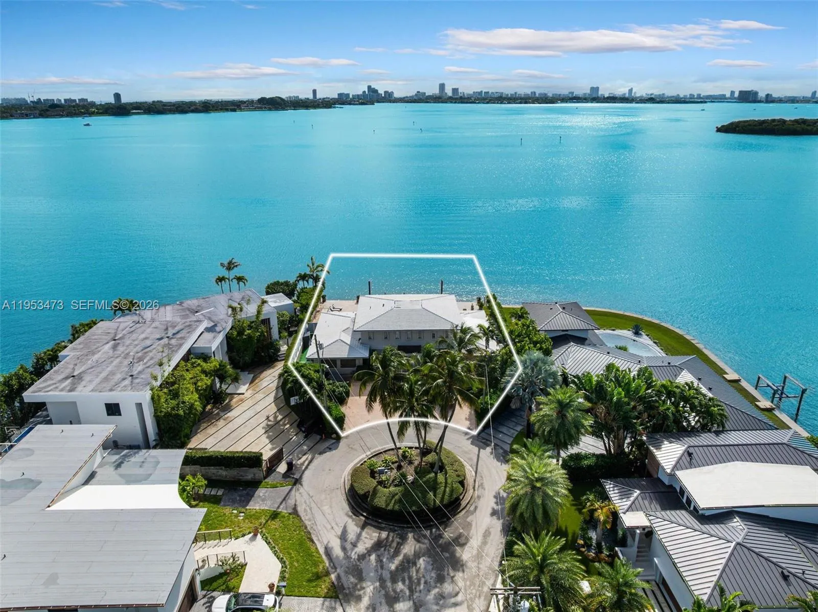 1990 Ne 119th Rd, North Miami, Florida 33181, North Miami, Florida 33181, 7 Bedrooms Bedrooms, ,5 BathroomsBathrooms,Residential,For Sale,1990 Ne 119th Rd, North Miami, Florida 33181,A11953473