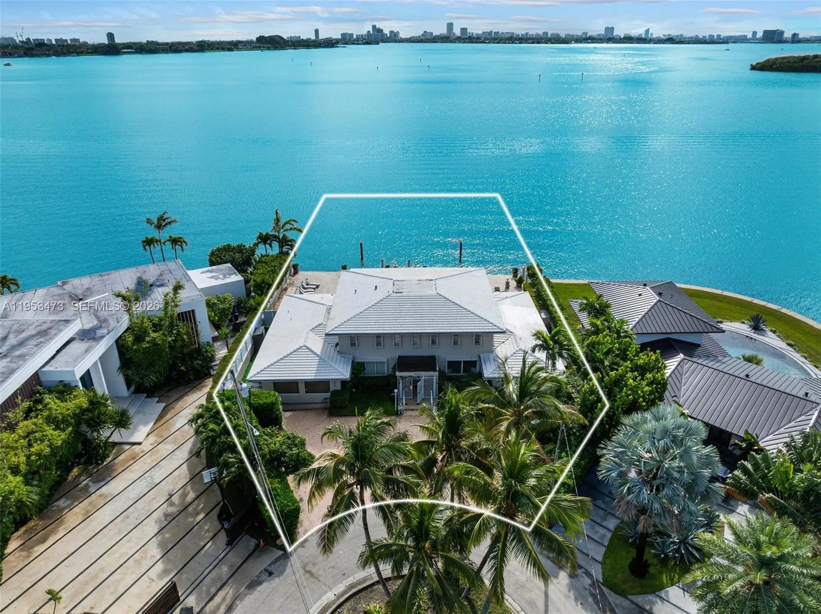 1990 Ne 119th Rd, North Miami, Florida 33181, North Miami, Florida 33181, 7 Bedrooms Bedrooms, ,5 BathroomsBathrooms,Residential,For Sale,1990 Ne 119th Rd, North Miami, Florida 33181,A11953473