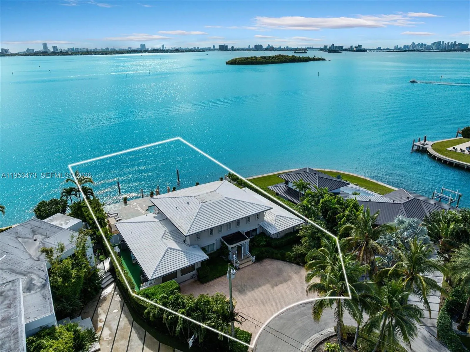 1990 Ne 119th Rd, North Miami, Florida 33181, North Miami, Florida 33181, 7 Bedrooms Bedrooms, ,5 BathroomsBathrooms,Residential,For Sale,1990 Ne 119th Rd, North Miami, Florida 33181,A11953473