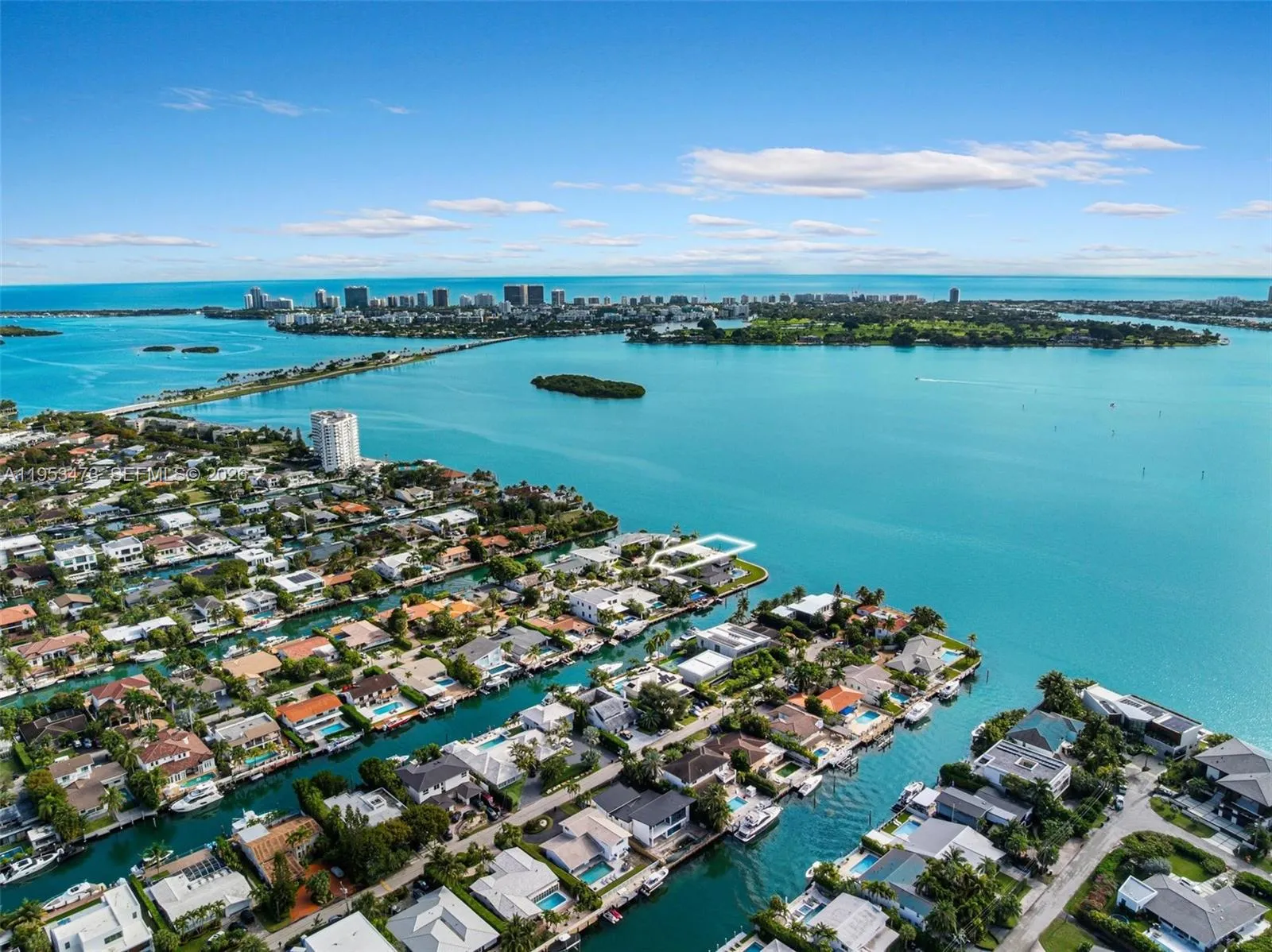 1990 Ne 119th Rd, North Miami, Florida 33181, North Miami, Florida 33181, 7 Bedrooms Bedrooms, ,5 BathroomsBathrooms,Residential,For Sale,1990 Ne 119th Rd, North Miami, Florida 33181,A11953473