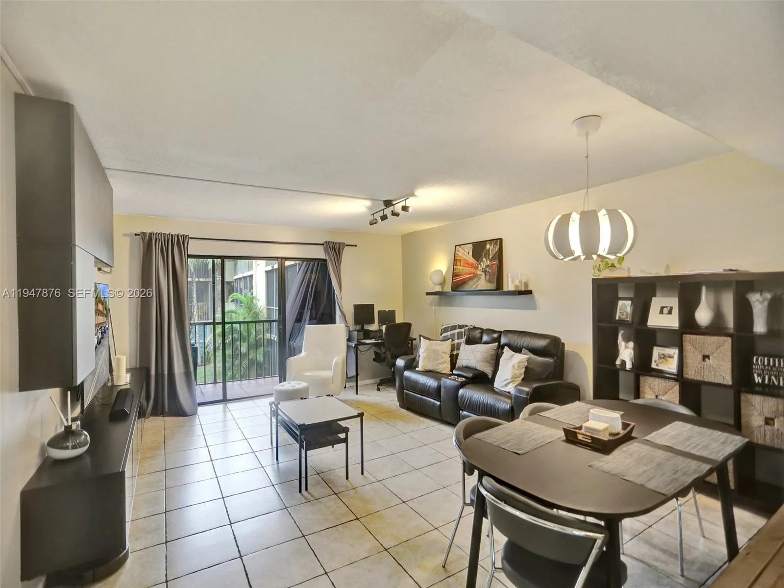8415 Sw 107th Ave 256w, Miami, Florida 33173, Miami, Florida 33173, 2 Bedrooms Bedrooms, ,2 BathroomsBathrooms,Residential,For Sale,8415 Sw 107th Ave 256w, Miami, Florida 33173,A11947876