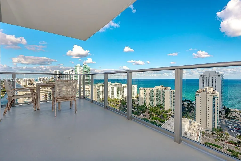 4010 S Ocean Dr R2701, Hollywood, Florida 33019, Hollywood, Florida 33019, 2 Bedrooms Bedrooms, ,2 BathroomsBathrooms,Residential,For Sale,4010 S Ocean Dr R2701, Hollywood, Florida 33019,A11953614