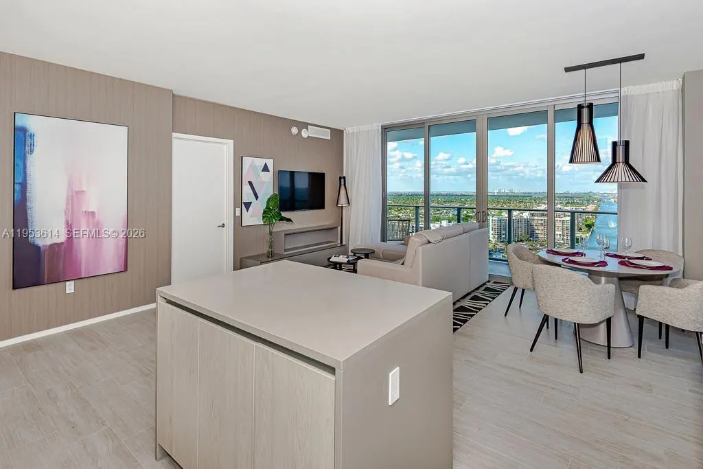 4010 S Ocean Dr R2701, Hollywood, Florida 33019, Hollywood, Florida 33019, 2 Bedrooms Bedrooms, ,2 BathroomsBathrooms,Residential,For Sale,4010 S Ocean Dr R2701, Hollywood, Florida 33019,A11953614