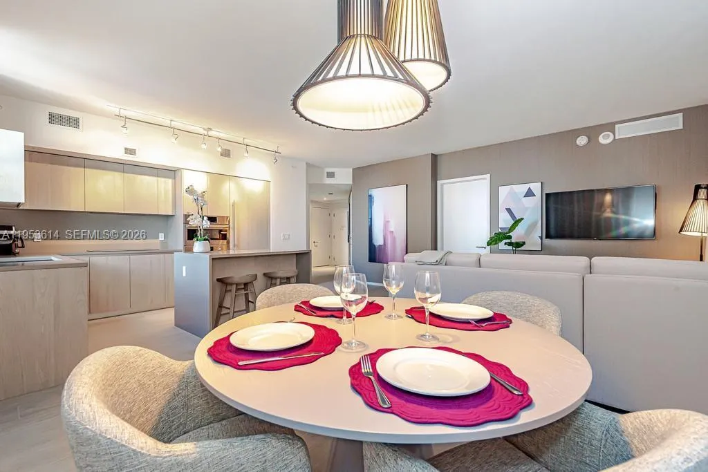 4010 S Ocean Dr R2701, Hollywood, Florida 33019, Hollywood, Florida 33019, 2 Bedrooms Bedrooms, ,2 BathroomsBathrooms,Residential,For Sale,4010 S Ocean Dr R2701, Hollywood, Florida 33019,A11953614