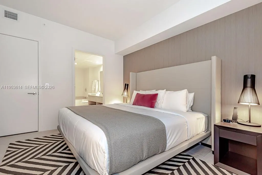 4010 S Ocean Dr R2701, Hollywood, Florida 33019, Hollywood, Florida 33019, 2 Bedrooms Bedrooms, ,2 BathroomsBathrooms,Residential,For Sale,4010 S Ocean Dr R2701, Hollywood, Florida 33019,A11953614