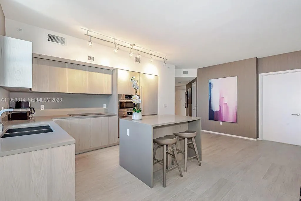 4010 S Ocean Dr R2701, Hollywood, Florida 33019, Hollywood, Florida 33019, 2 Bedrooms Bedrooms, ,2 BathroomsBathrooms,Residential,For Sale,4010 S Ocean Dr R2701, Hollywood, Florida 33019,A11953614