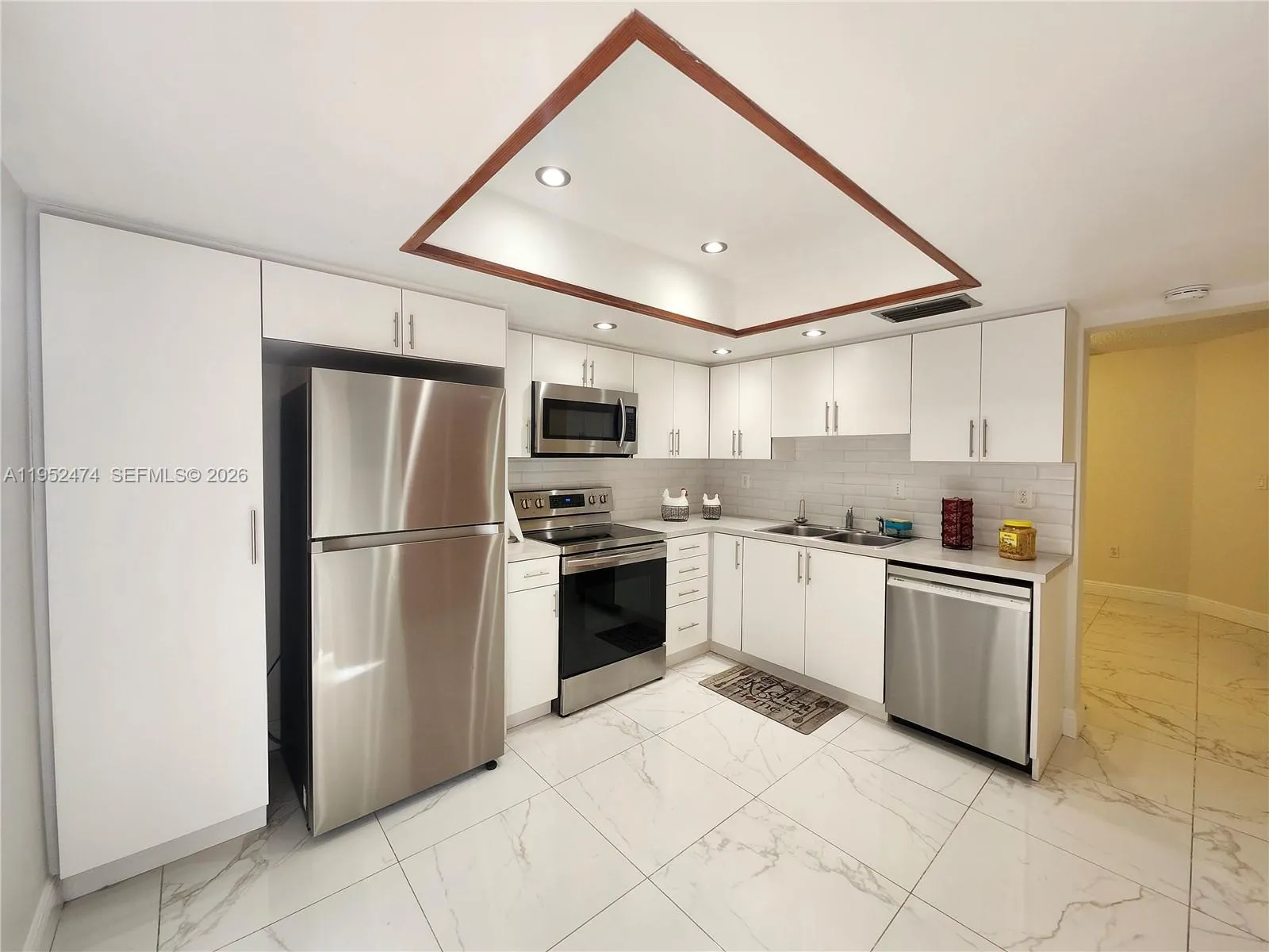 Eat-In Kitchen with Direct Access to the Dining Room.
