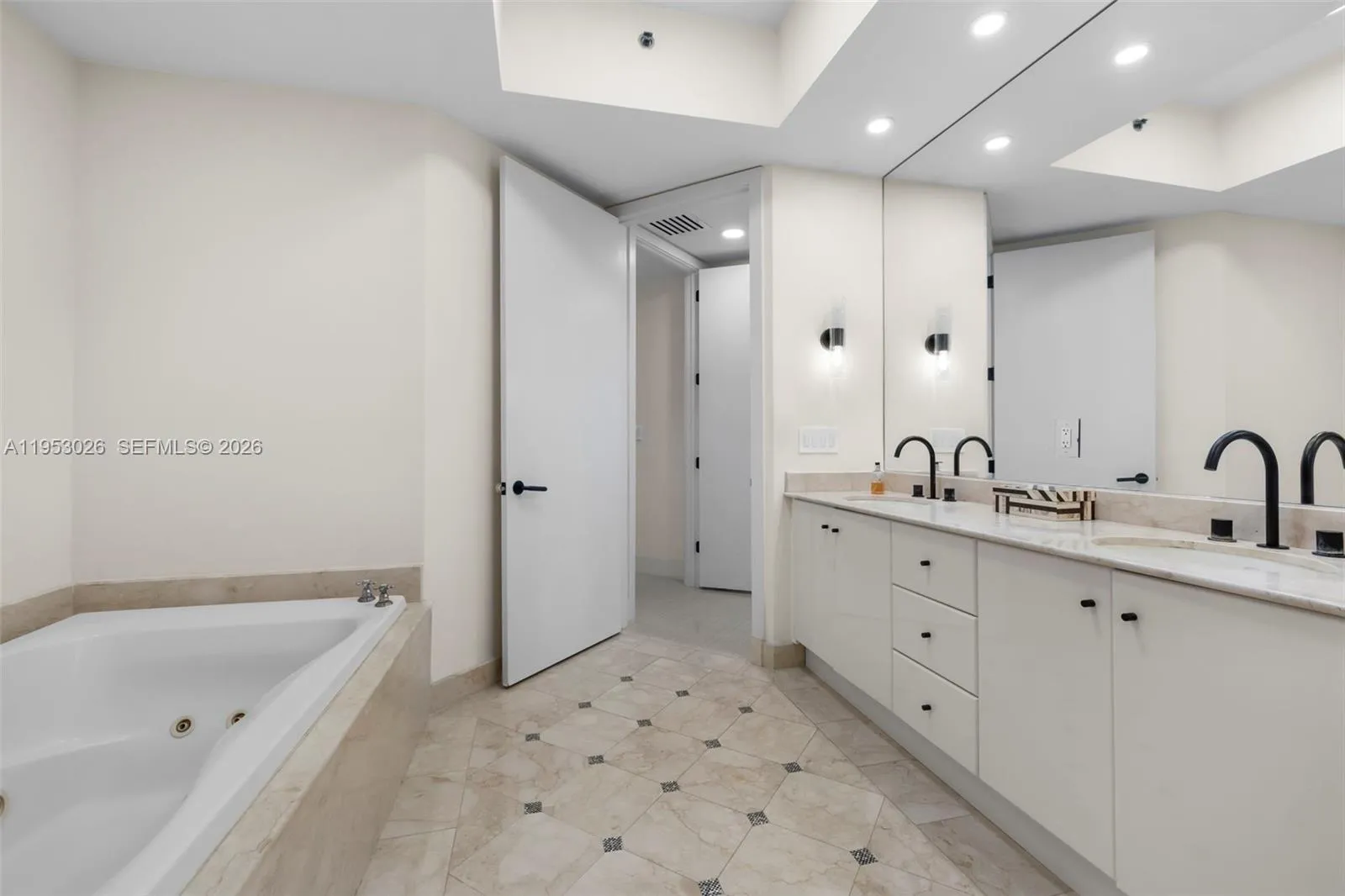 Actual primary bathroom