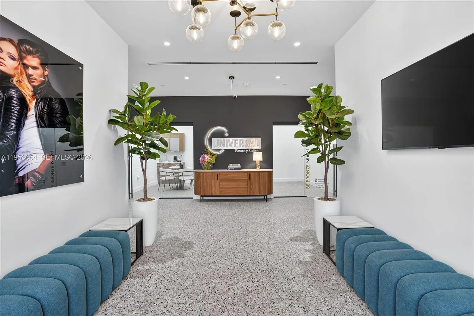 Beauty Salon Suites For Rent Ride Fiu College, Florida 33174, ,Commercial Lease,For Rent,Beauty Salon Suites For Rent Ride Fiu College, , ,A11953654