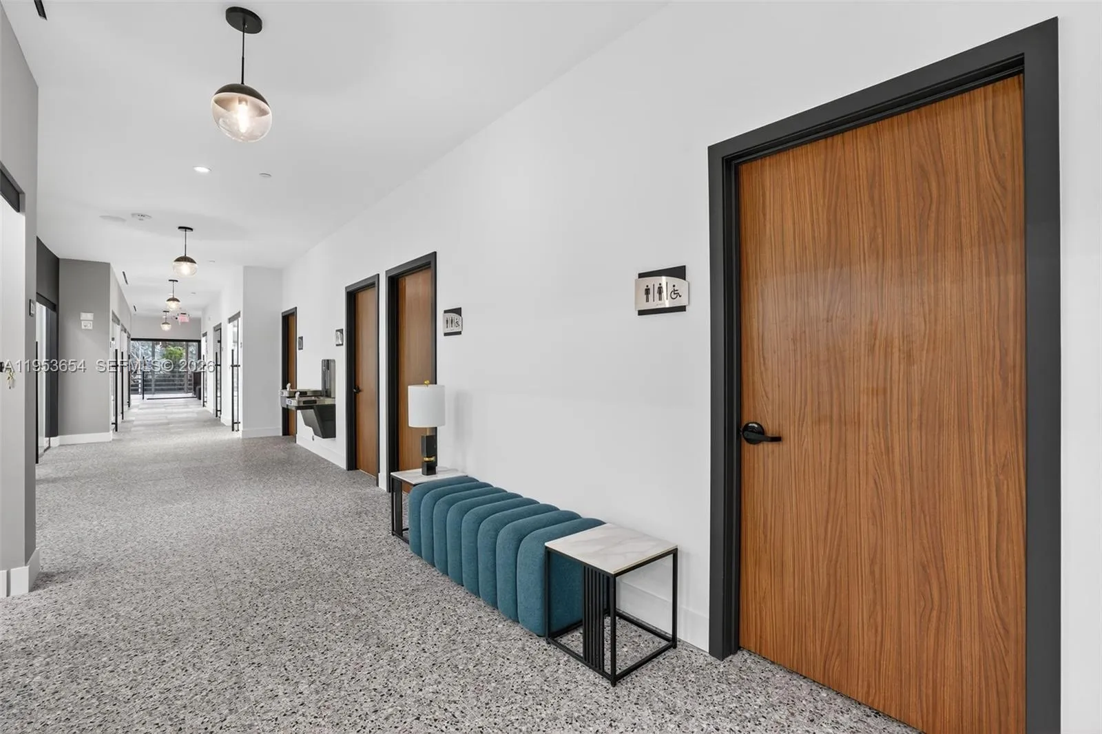Beauty Salon Suites For Rent Ride Fiu College, Florida 33174, ,Commercial Lease,For Rent,Beauty Salon Suites For Rent Ride Fiu College, , ,A11953654