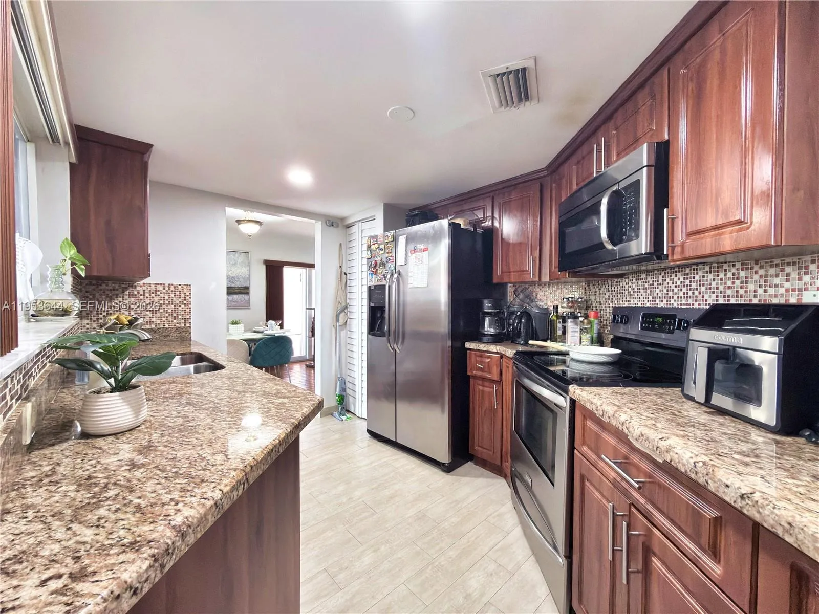 12415 Nw 7th St, Miami, Florida 33182, Miami, Florida 33182, 4 Bedrooms Bedrooms, ,3 BathroomsBathrooms,Residential,For Sale,12415 Nw 7th St, Miami, Florida 33182,A11953644
