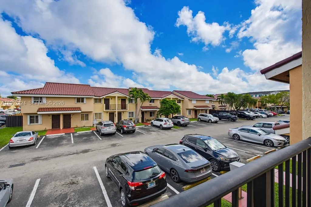 560 Nw 82nd Pl 306, Miami, Florida 33126, Miami, Florida 33126, 2 Bedrooms Bedrooms, ,1 BathroomBathrooms,Residential,For Sale,560 Nw 82nd Pl 306, Miami, Florida 33126,A11952424