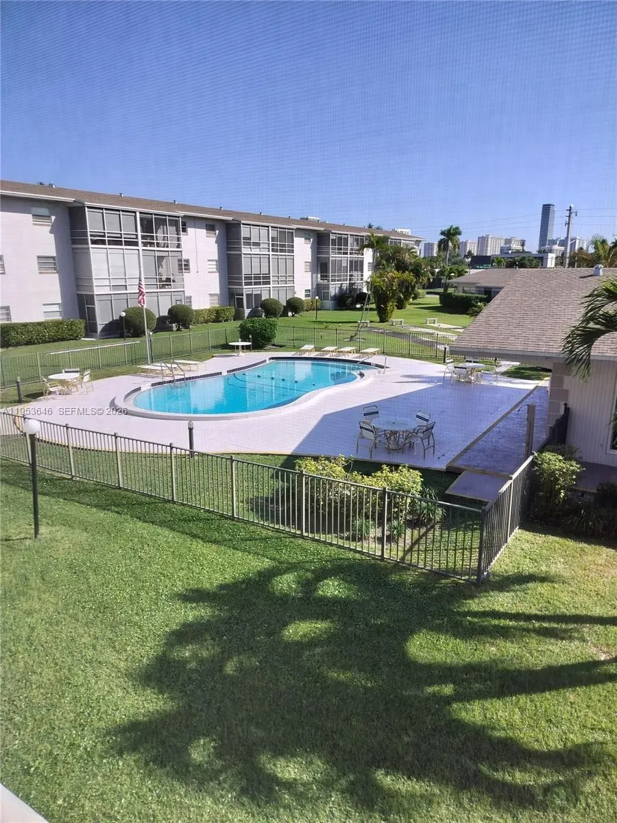 700 Layne Blvd 214, Hallandale Beach, Florida 3300, Hallandale Beach, Florida 33009, 1 Bedroom Bedrooms, ,1 BathroomBathrooms,Residential,For Sale,700 Layne Blvd 214, Hallandale Beach, Florida 3300,A11953646