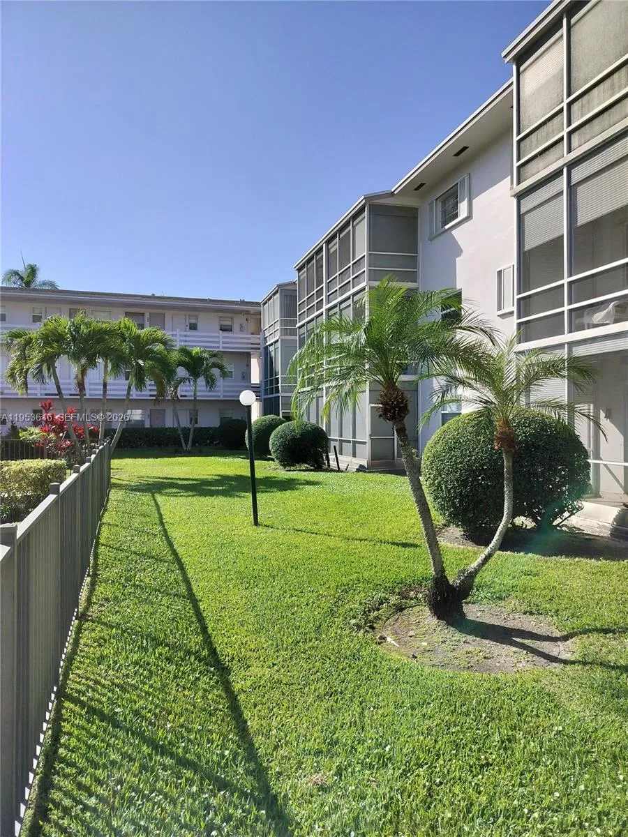 700 Layne Blvd 214, Hallandale Beach, Florida 3300, Hallandale Beach, Florida 33009, 1 Bedroom Bedrooms, ,1 BathroomBathrooms,Residential,For Sale,700 Layne Blvd 214, Hallandale Beach, Florida 3300,A11953646