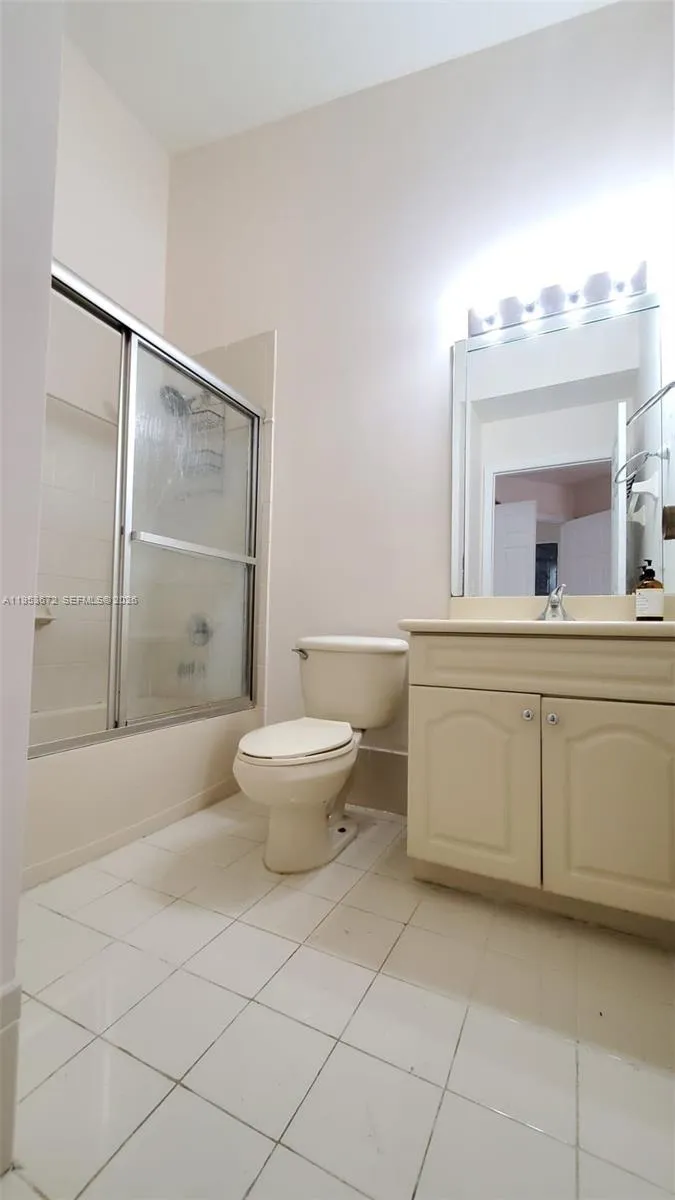 640 Nw 79th Ave 202, Pembroke Pines, Florida 33024, Pembroke Pines, Florida 33024, 2 Bedrooms Bedrooms, ,2 BathroomsBathrooms,Residential Lease,For Rent,640 Nw 79th Ave 202, Pembroke Pines, Florida 33024,A11953672