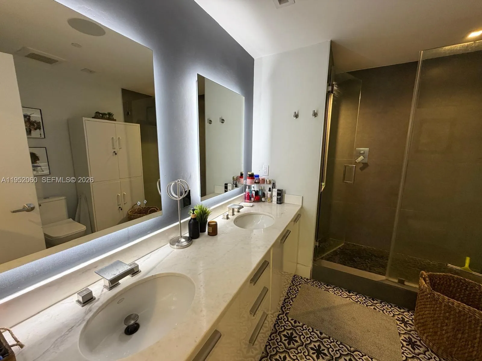 1050 Brickell Ave 222, Miami, Florida 33131, Miami, Florida 33131, 1 Bedroom Bedrooms, ,2 BathroomsBathrooms,Residential,For Sale,1050 Brickell Ave 222, Miami, Florida 33131,A11952060