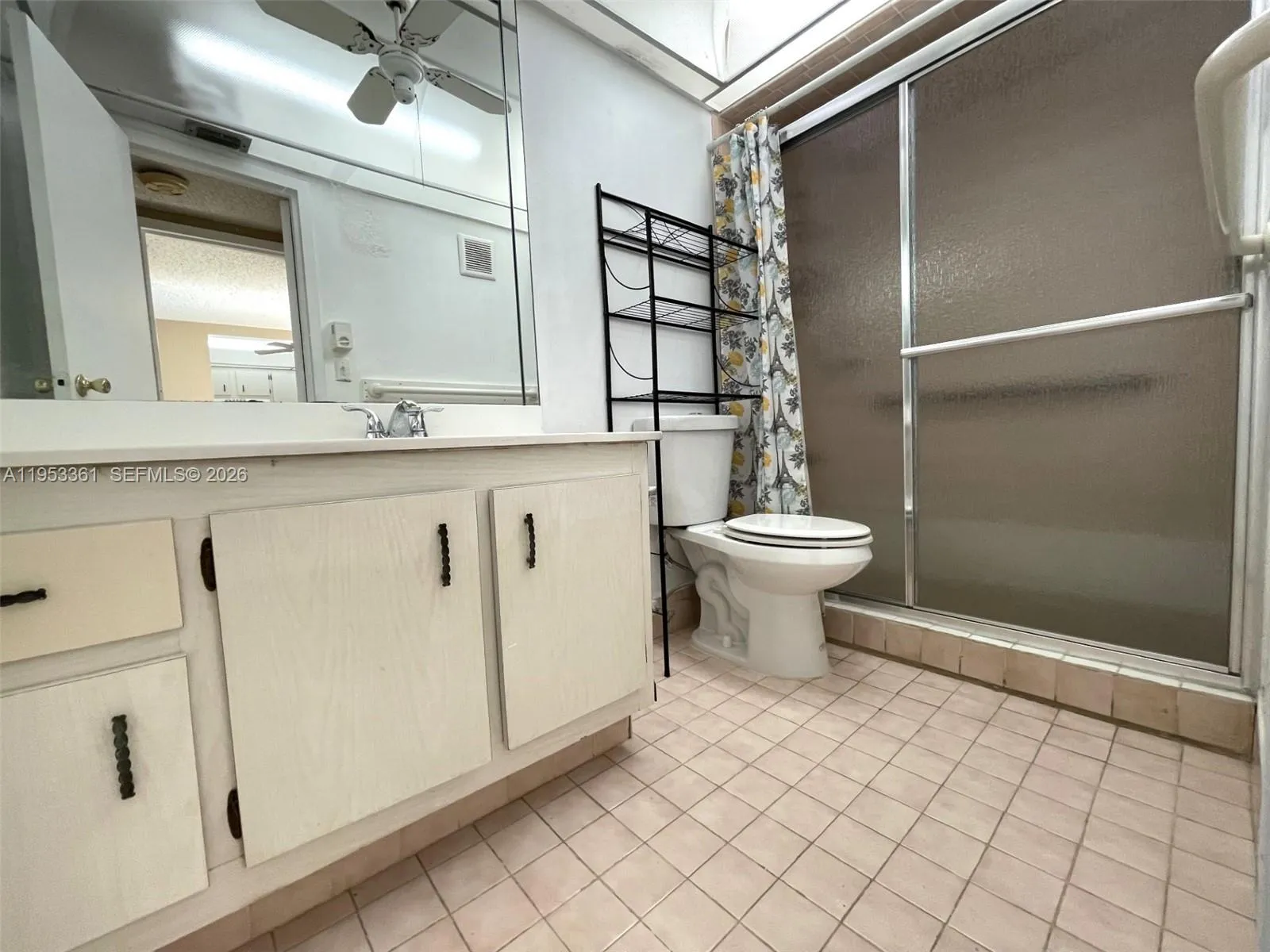 1810 Sw 81st Ave 2401, North Lauderdale, Florida 3, North Lauderdale, Florida 33068, 1 Bedroom Bedrooms, ,1 BathroomBathrooms,Residential,For Sale,1810 Sw 81st Ave 2401, North Lauderdale, Florida 3,A11953361