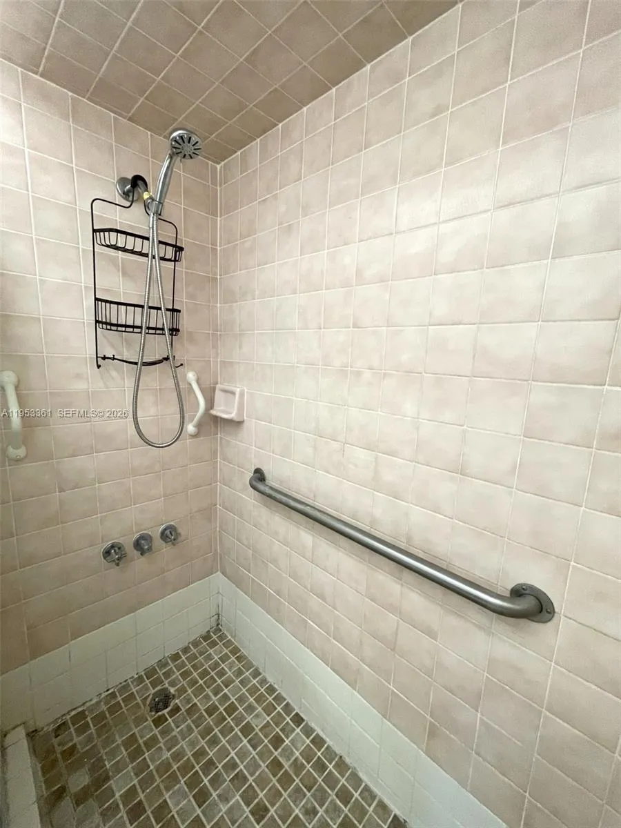 1810 Sw 81st Ave 2401, North Lauderdale, Florida 3, North Lauderdale, Florida 33068, 1 Bedroom Bedrooms, ,1 BathroomBathrooms,Residential,For Sale,1810 Sw 81st Ave 2401, North Lauderdale, Florida 3,A11953361