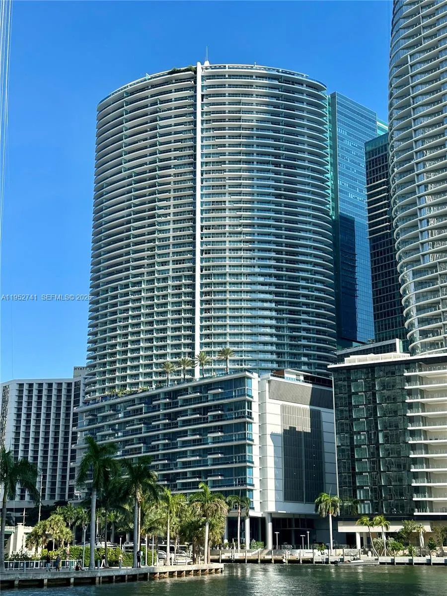 200 Biscayne Boulevard Way 3303, Miami, Florida 33, Miami, Florida 33131, 2 Bedrooms Bedrooms, ,2 BathroomsBathrooms,Residential Lease,For Rent,200 Biscayne Boulevard Way 3303, Miami, Florida 33,A11952741