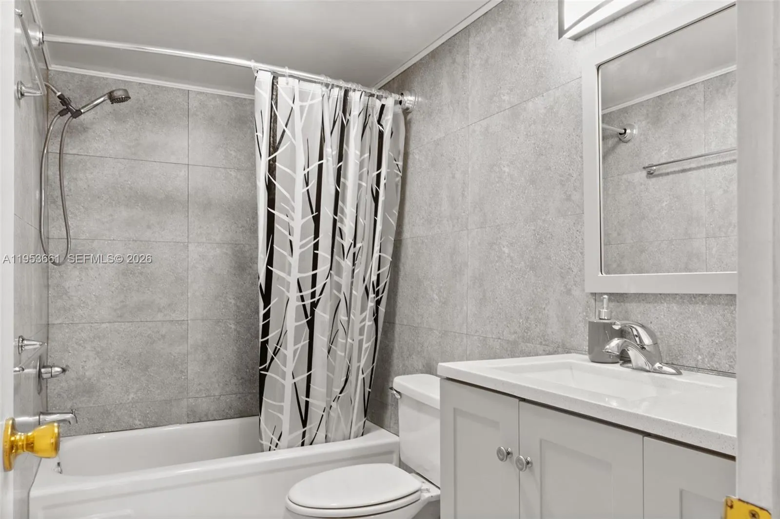 1849 S Ocean Dr 410, Hallandale Beach, Florida 330, Hallandale Beach, Florida 33009, 1 Bedroom Bedrooms, ,1 BathroomBathrooms,Residential,For Sale,1849 S Ocean Dr 410, Hallandale Beach, Florida 330,A11953661