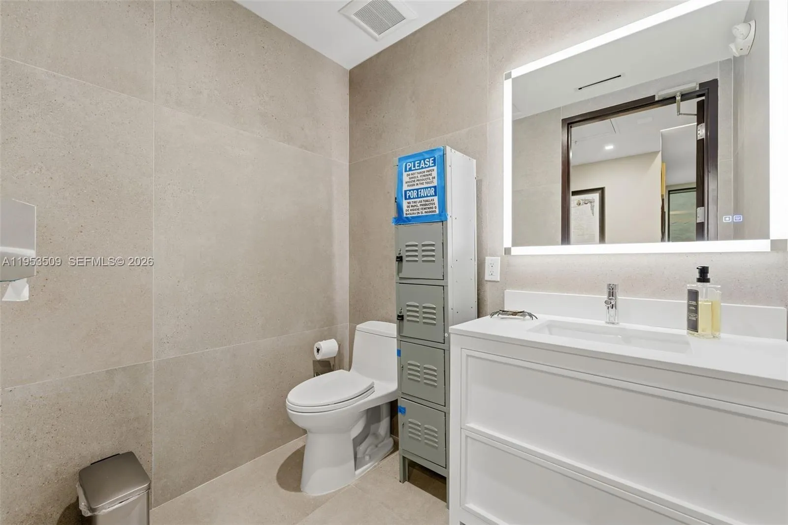 45 Valencia Ave, Coral Gables, Florida 33134, Coral Gables, Florida 33134, ,Commercial Sale,For Sale,45 Valencia Ave, Coral Gables, Florida 33134,A11953509