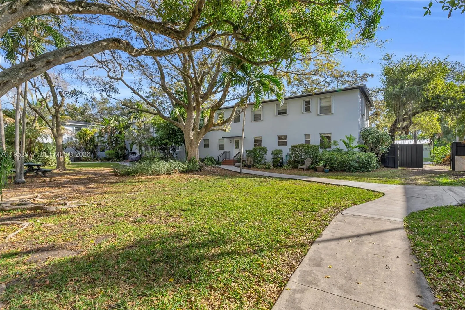 7840 Sw 55th Ave 22a, Miami, Florida 33143, Miami, Florida 33143, 2 Bedrooms Bedrooms, ,1 BathroomBathrooms,Residential Lease,For Rent,7840 Sw 55th Ave 22a, Miami, Florida 33143,A11952977