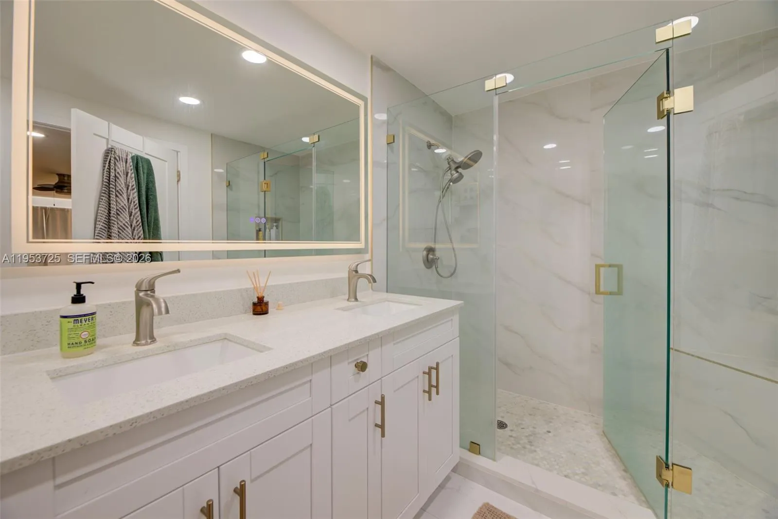 1765 Ne 145th St, Miami, Florida 33181, Miami, Florida 33181, 4 Bedrooms Bedrooms, ,3 BathroomsBathrooms,Residential,For Sale,1765 Ne 145th St, Miami, Florida 33181,A11953725