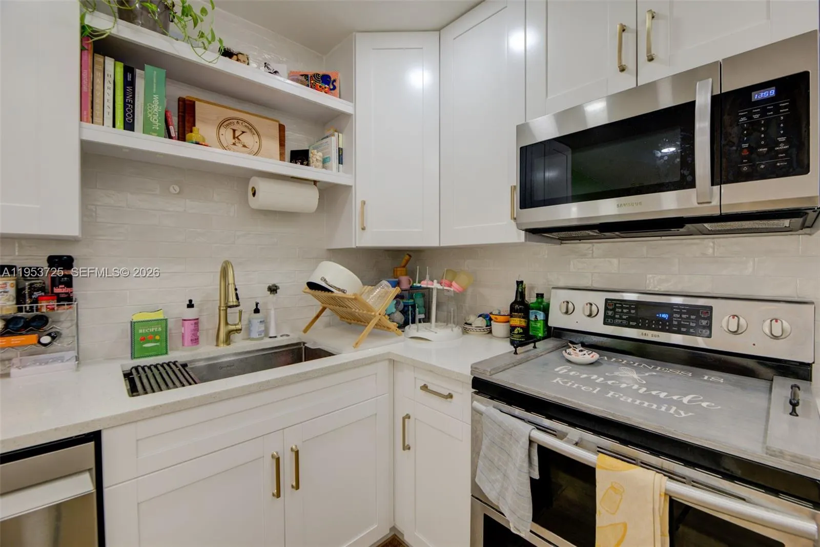 1765 Ne 145th St, Miami, Florida 33181, Miami, Florida 33181, 4 Bedrooms Bedrooms, ,3 BathroomsBathrooms,Residential,For Sale,1765 Ne 145th St, Miami, Florida 33181,A11953725