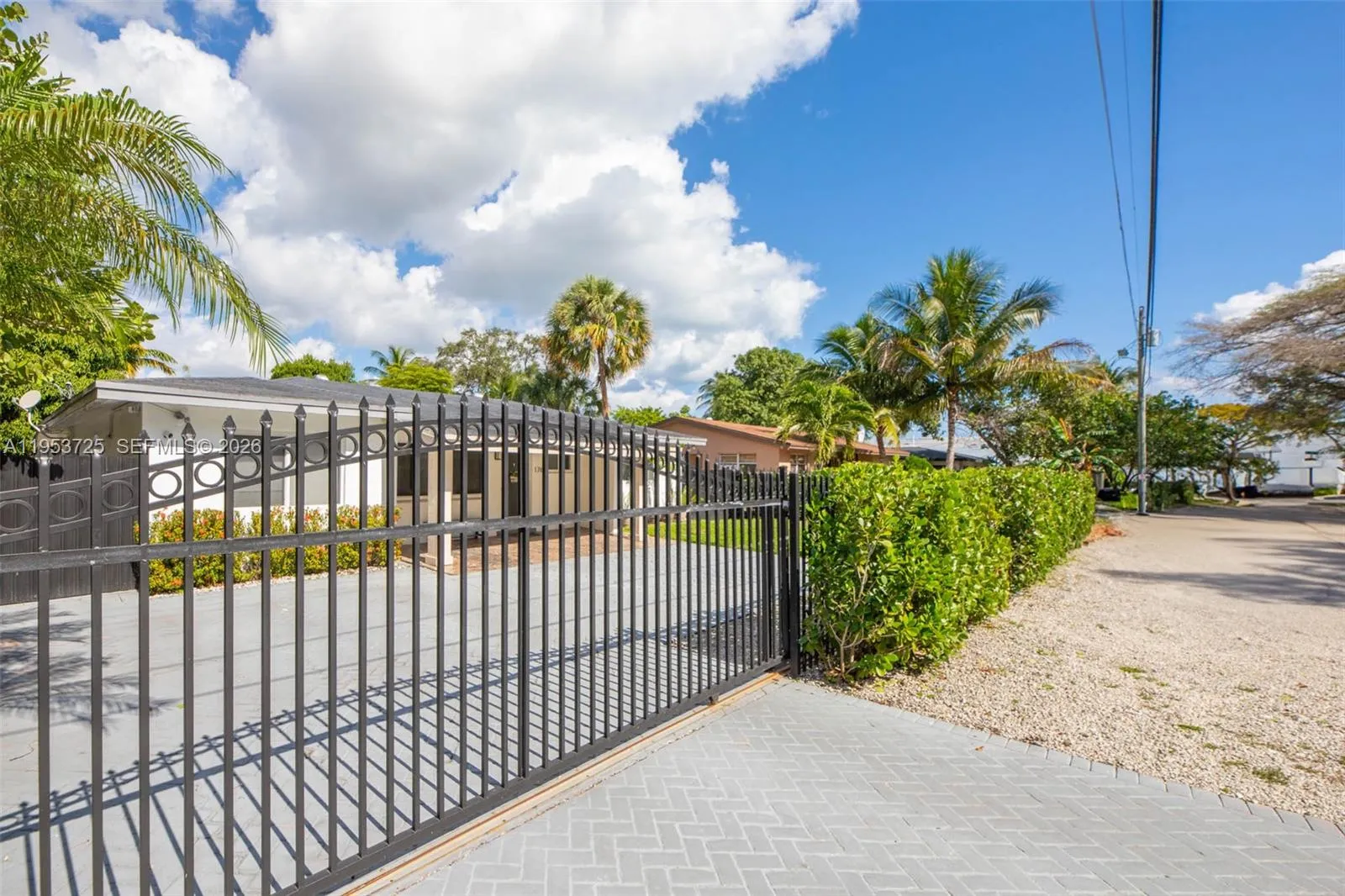 1765 Ne 145th St, Miami, Florida 33181, Miami, Florida 33181, 4 Bedrooms Bedrooms, ,3 BathroomsBathrooms,Residential,For Sale,1765 Ne 145th St, Miami, Florida 33181,A11953725