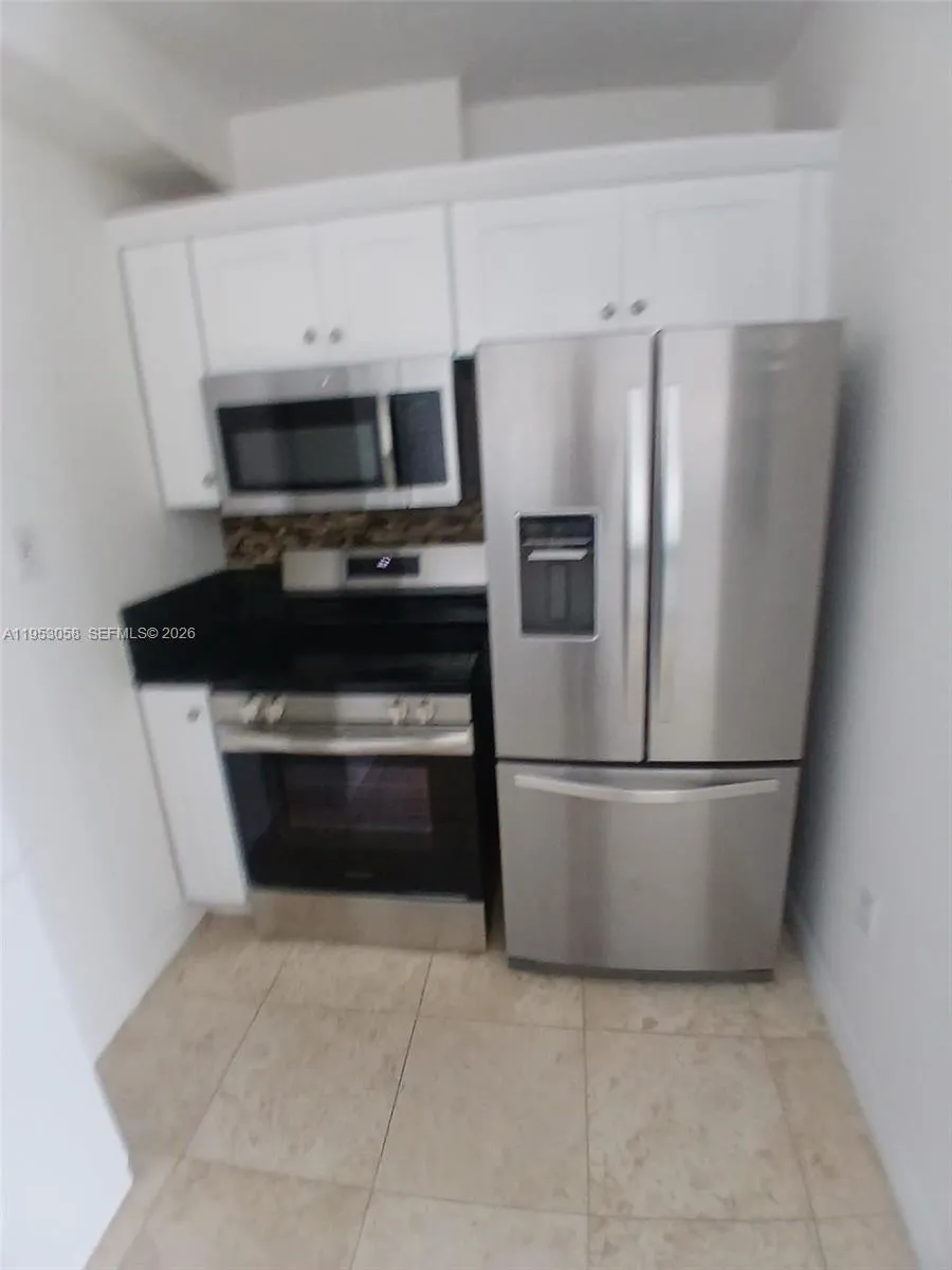 425 Ne 30th St Apt 202, Miami, Florida 33137, Miami, Florida 33137, 1 Bedroom Bedrooms, ,1 BathroomBathrooms,Residential Lease,For Rent,425 Ne 30th St Apt 202, Miami, Florida 33137,A11953058