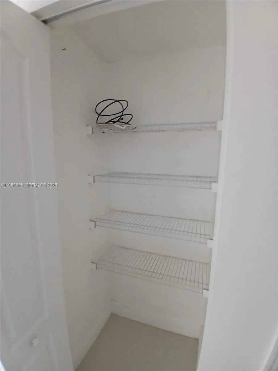 425 Ne 30th St Apt 202, Miami, Florida 33137, Miami, Florida 33137, 1 Bedroom Bedrooms, ,1 BathroomBathrooms,Residential Lease,For Rent,425 Ne 30th St Apt 202, Miami, Florida 33137,A11953058