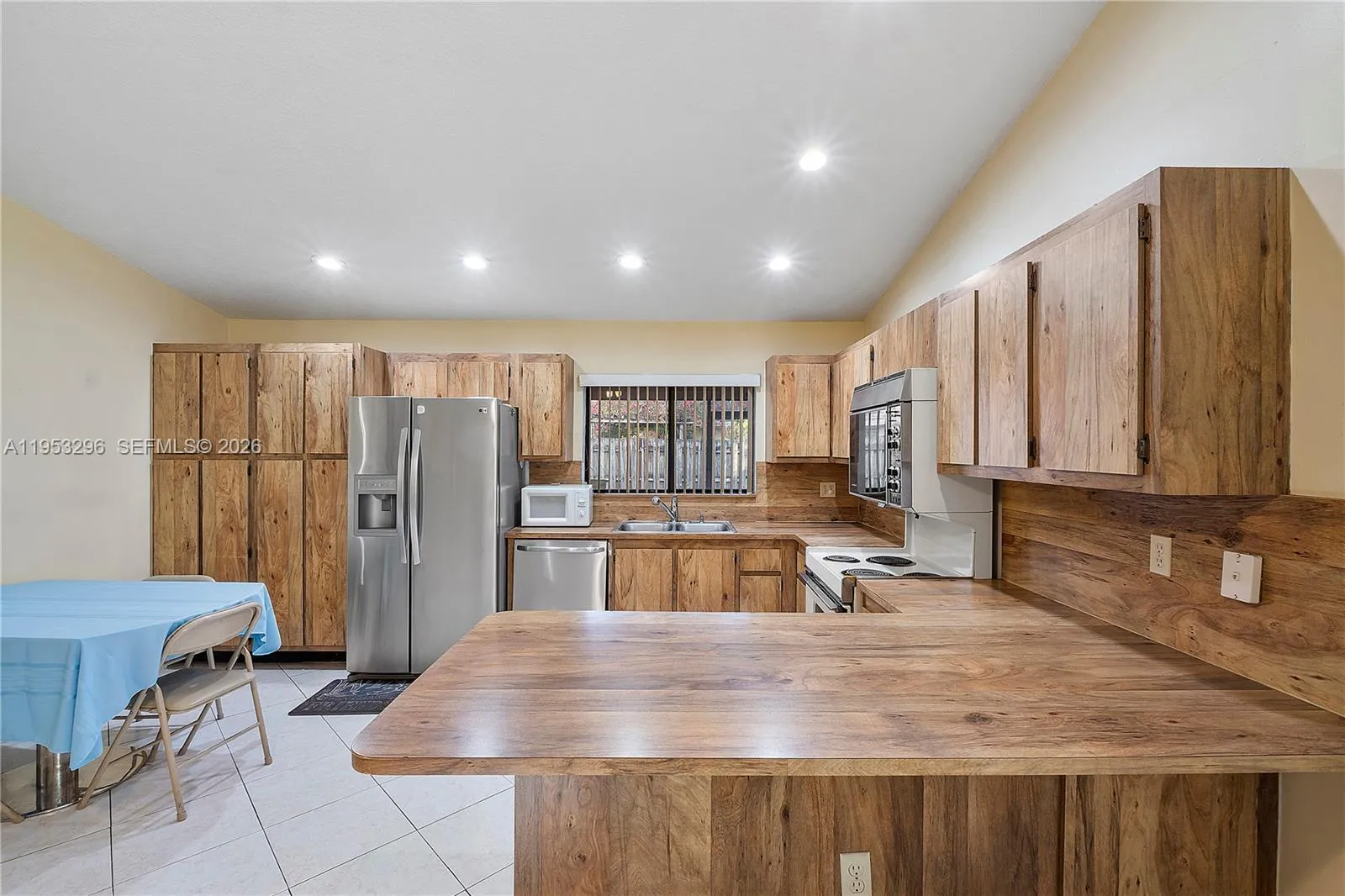 8201 Nw 53rd St, Lauderhill, Florida 33351, Lauderhill, Florida 33351, 3 Bedrooms Bedrooms, ,2 BathroomsBathrooms,Residential,For Sale,8201 Nw 53rd St, Lauderhill, Florida 33351,A11953296