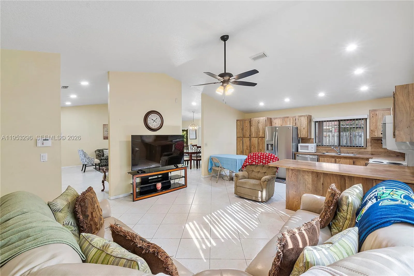 8201 Nw 53rd St, Lauderhill, Florida 33351, Lauderhill, Florida 33351, 3 Bedrooms Bedrooms, ,2 BathroomsBathrooms,Residential,For Sale,8201 Nw 53rd St, Lauderhill, Florida 33351,A11953296