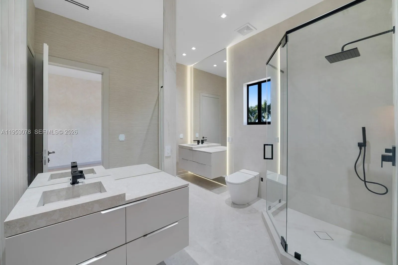 17805 Sw 158th St, Miami, Florida 33187, Miami, Florida 33187, 10 Bedrooms Bedrooms, ,8 BathroomsBathrooms,Residential,For Sale,17805 Sw 158th St, Miami, Florida 33187,A11953078