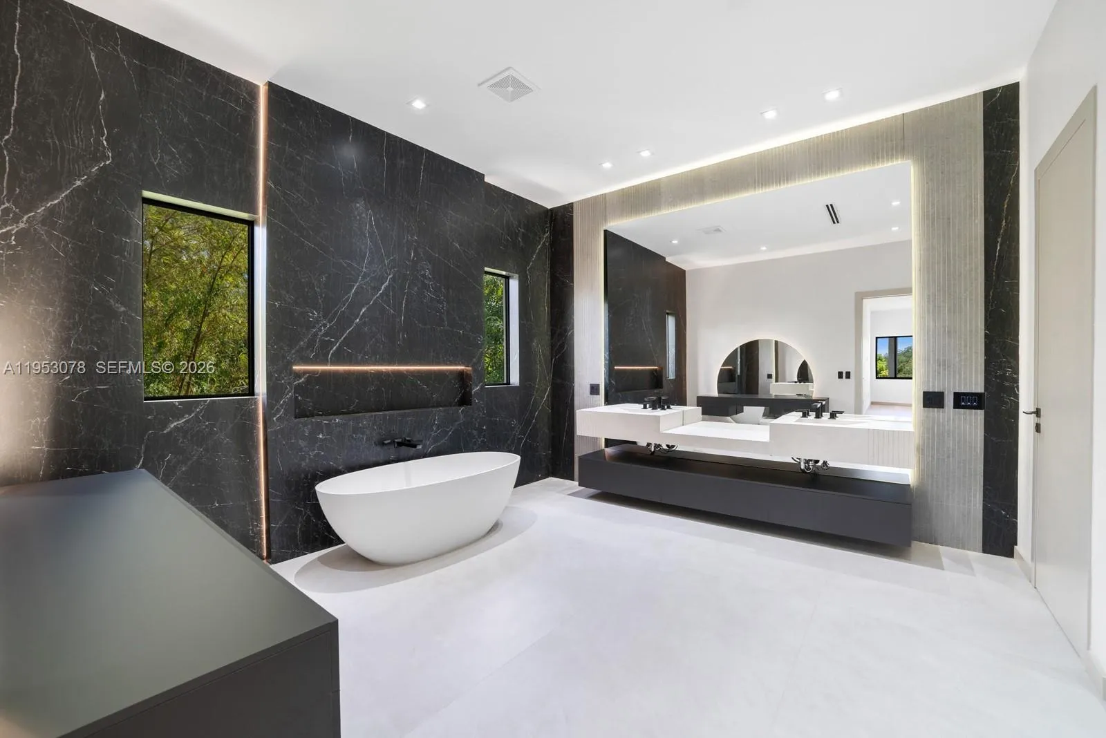 17805 Sw 158th St, Miami, Florida 33187, Miami, Florida 33187, 10 Bedrooms Bedrooms, ,8 BathroomsBathrooms,Residential,For Sale,17805 Sw 158th St, Miami, Florida 33187,A11953078