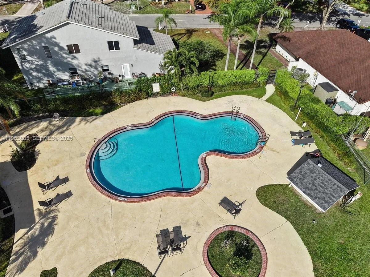 181 Wimbledon Lake Dr 181, Plantation, Florida 333, Plantation, Florida 33324, 3 Bedrooms Bedrooms, ,2 BathroomsBathrooms,Residential Lease,For Rent,181 Wimbledon Lake Dr 181, Plantation, Florida 333,A11953635