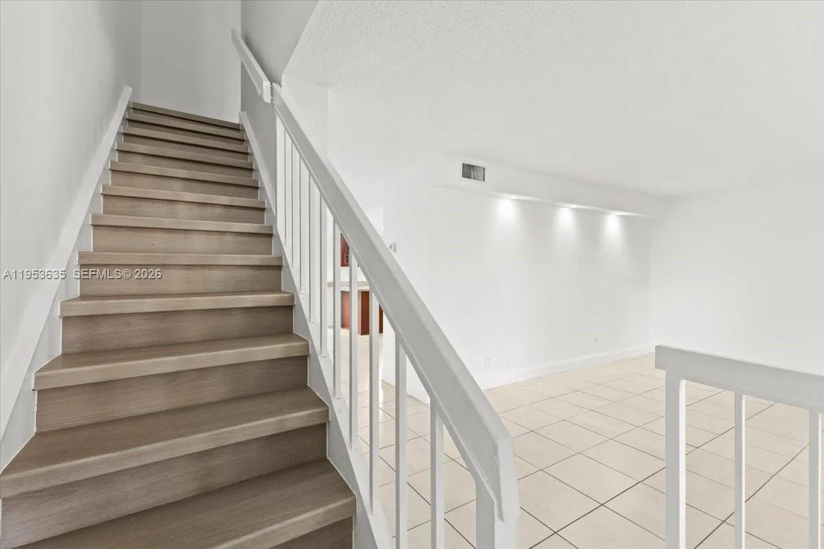 181 Wimbledon Lake Dr 181, Plantation, Florida 333, Plantation, Florida 33324, 3 Bedrooms Bedrooms, ,2 BathroomsBathrooms,Residential Lease,For Rent,181 Wimbledon Lake Dr 181, Plantation, Florida 333,A11953635