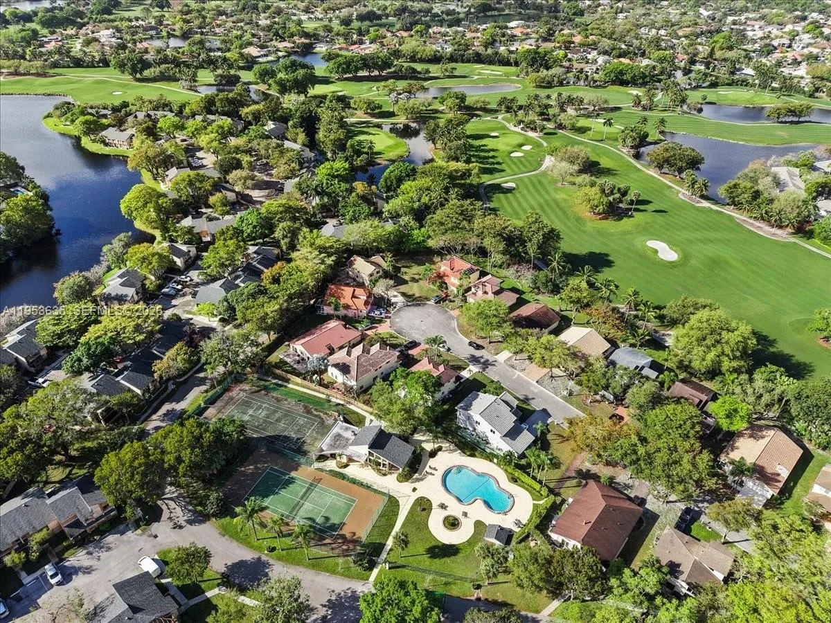 181 Wimbledon Lake Dr 181, Plantation, Florida 333, Plantation, Florida 33324, 3 Bedrooms Bedrooms, ,2 BathroomsBathrooms,Residential Lease,For Rent,181 Wimbledon Lake Dr 181, Plantation, Florida 333,A11953635