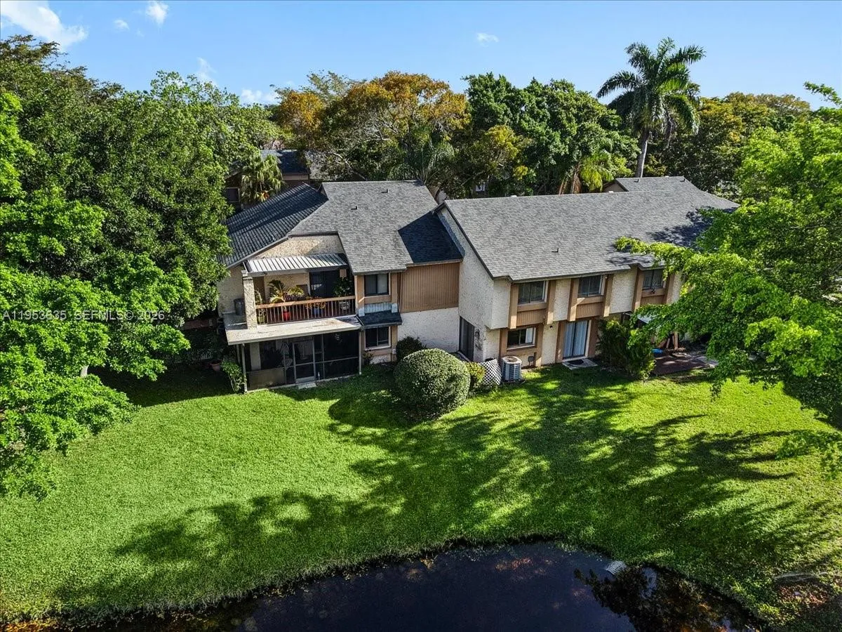 181 Wimbledon Lake Dr 181, Plantation, Florida 333, Plantation, Florida 33324, 3 Bedrooms Bedrooms, ,2 BathroomsBathrooms,Residential Lease,For Rent,181 Wimbledon Lake Dr 181, Plantation, Florida 333,A11953635