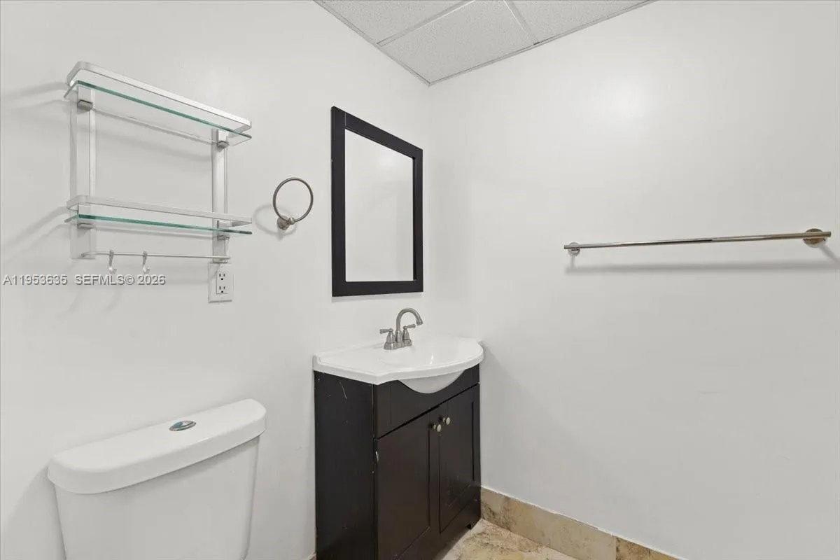 181 Wimbledon Lake Dr 181, Plantation, Florida 333, Plantation, Florida 33324, 3 Bedrooms Bedrooms, ,2 BathroomsBathrooms,Residential Lease,For Rent,181 Wimbledon Lake Dr 181, Plantation, Florida 333,A11953635