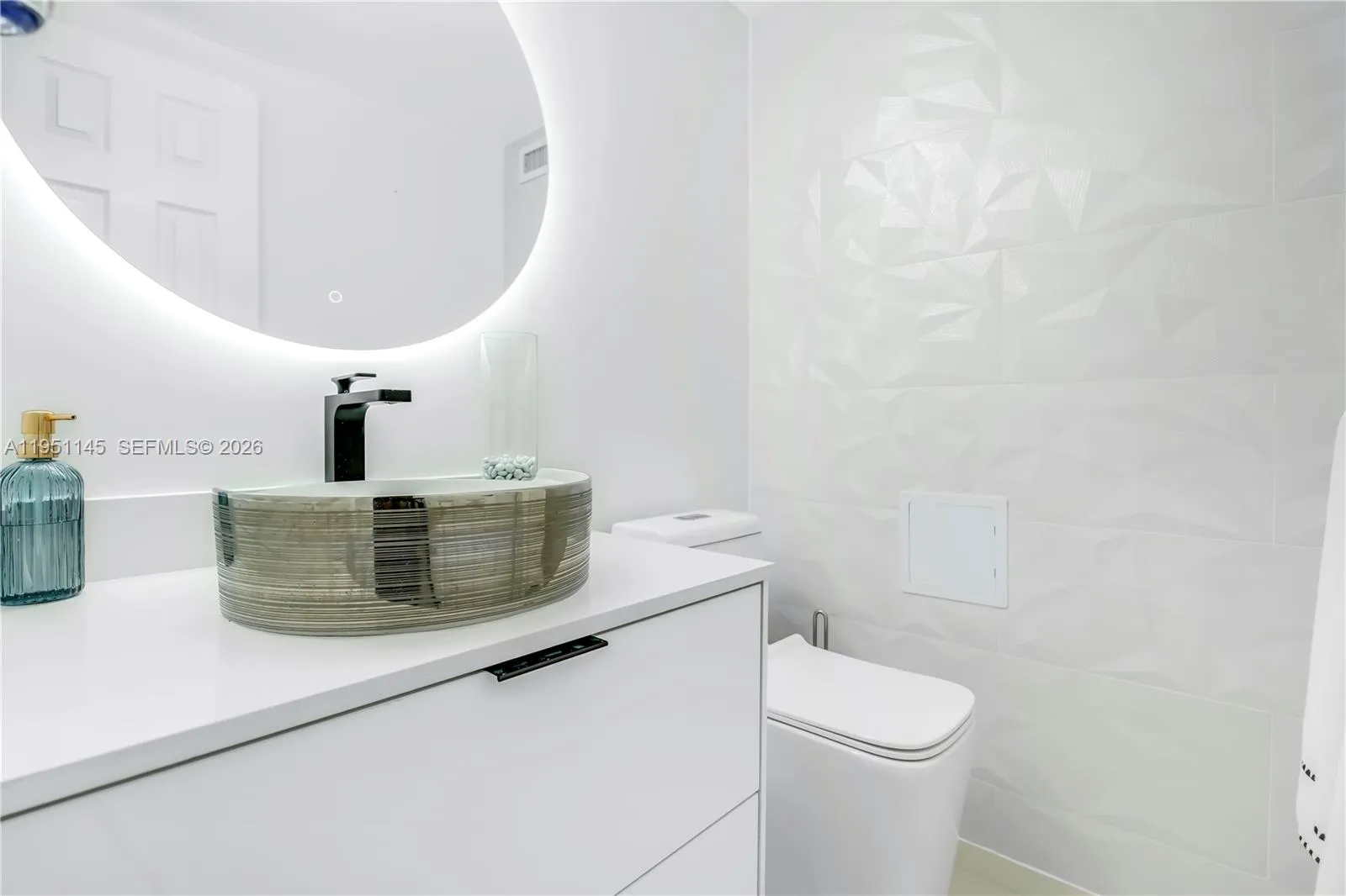 2501 S Ocean Dr 939, Hollywood, Florida 33019, Hollywood, Florida 33019, 1 Bedroom Bedrooms, ,1 BathroomBathrooms,Residential,For Sale,2501 S Ocean Dr 939, Hollywood, Florida 33019,A11951145