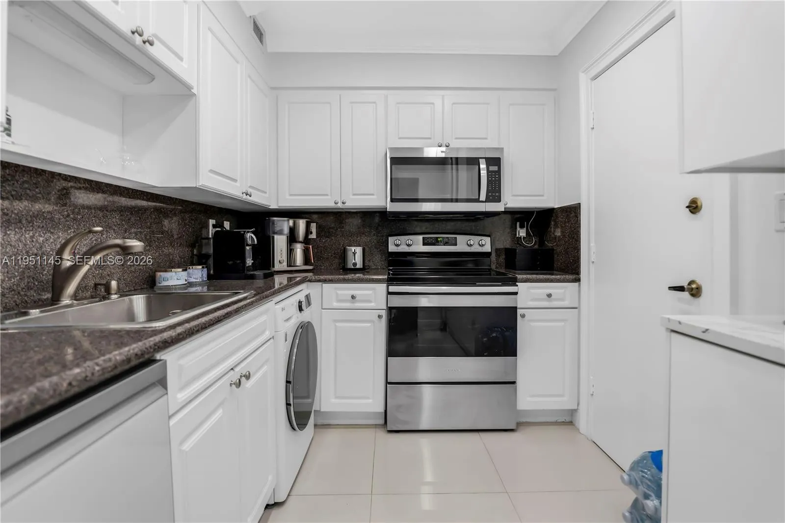 2501 S Ocean Dr 939, Hollywood, Florida 33019, Hollywood, Florida 33019, 1 Bedroom Bedrooms, ,1 BathroomBathrooms,Residential,For Sale,2501 S Ocean Dr 939, Hollywood, Florida 33019,A11951145