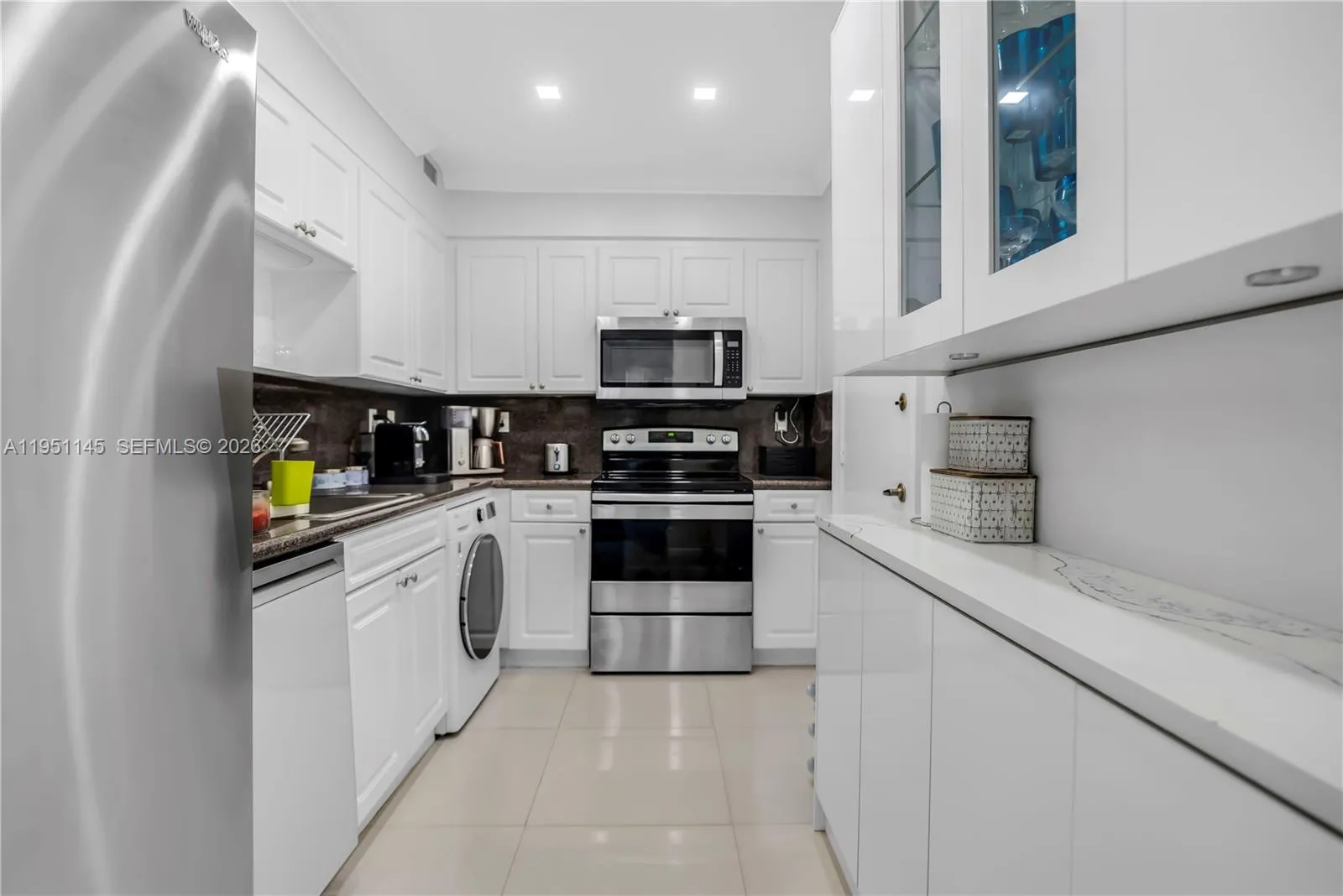 2501 S Ocean Dr 939, Hollywood, Florida 33019, Hollywood, Florida 33019, 1 Bedroom Bedrooms, ,1 BathroomBathrooms,Residential,For Sale,2501 S Ocean Dr 939, Hollywood, Florida 33019,A11951145