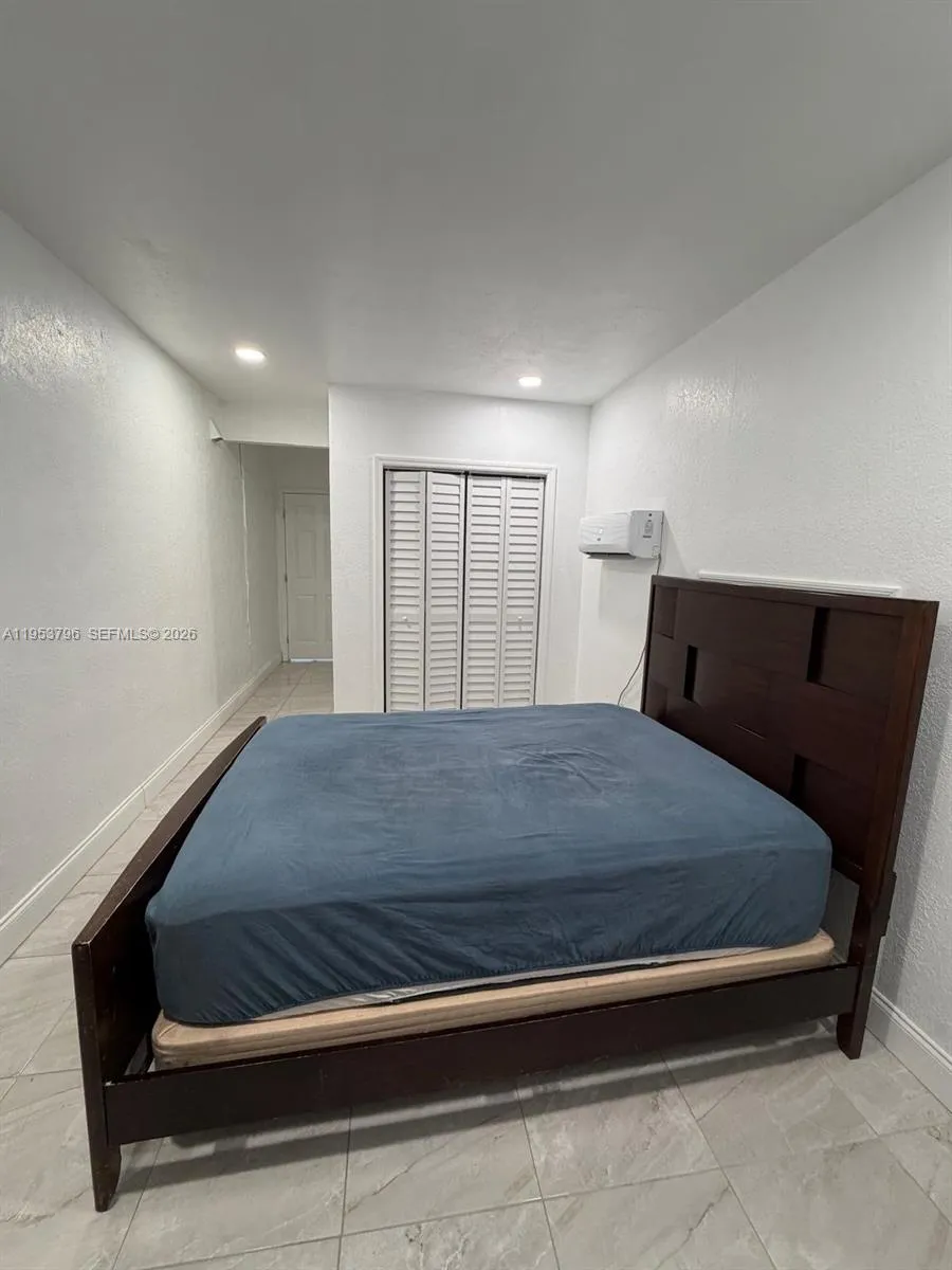 5245 Nw 192nd Ln 1, Miami Gardens, Florida 33055, Miami Gardens, Florida 33055, 1 Bedroom Bedrooms, ,1 BathroomBathrooms,Residential Lease,For Rent,5245 Nw 192nd Ln 1, Miami Gardens, Florida 33055,A11953796